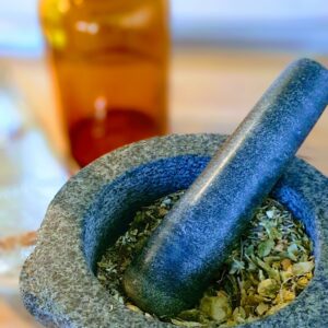 Zwischen Mörser und Rezept - Die einzigartige Wirkung von Pflanzen und Aromen 17.04.2026